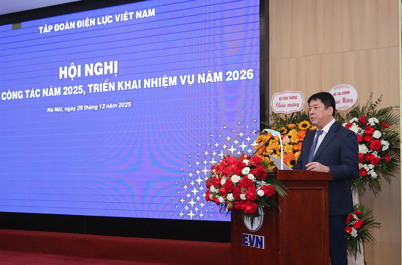 nguyen-anh-tuan.jpg