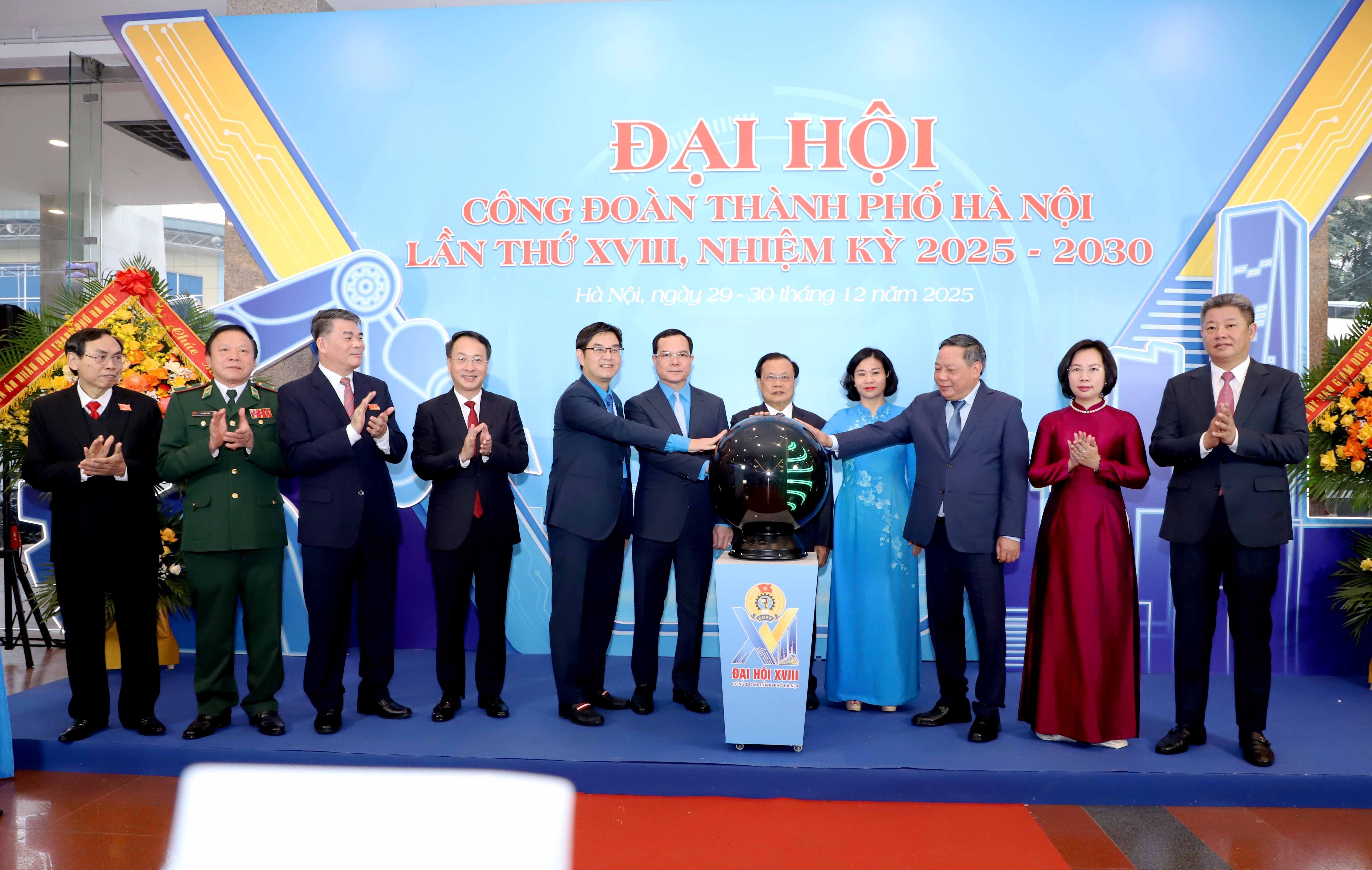 Ngày hội lớn của công nhân, viên chức, người lao động Thủ đô