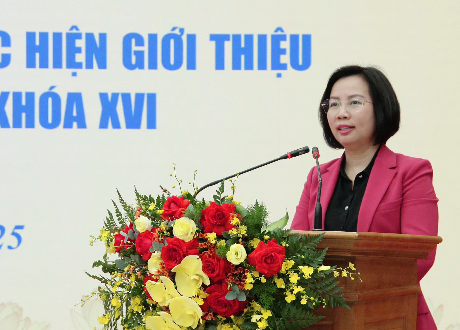 huyen-mai-30-12.jpg