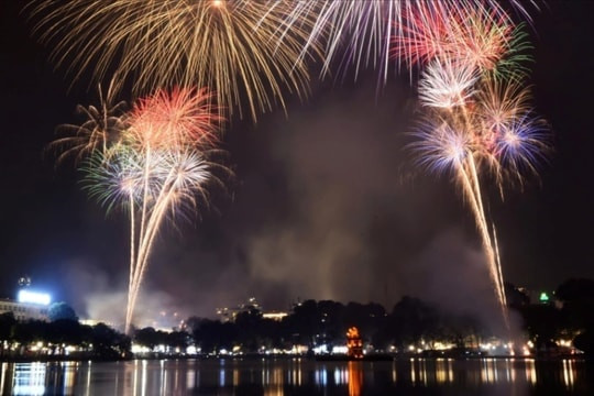 [Podcast] Lần đầu tiên bắn pháo hoa hỏa thuật giữa Hồ Gươm đón năm mới 2026