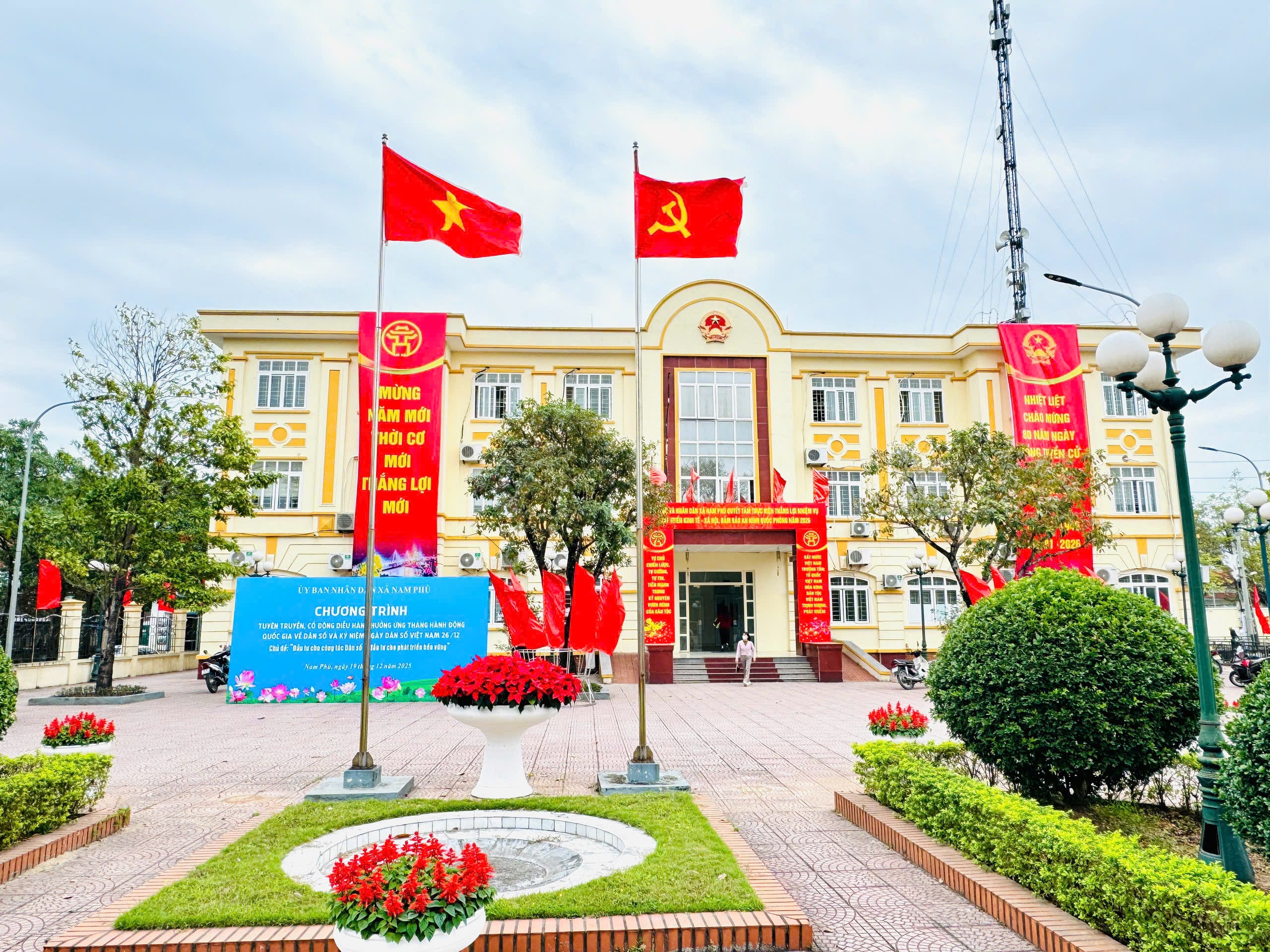 nam-phu-1.jpg