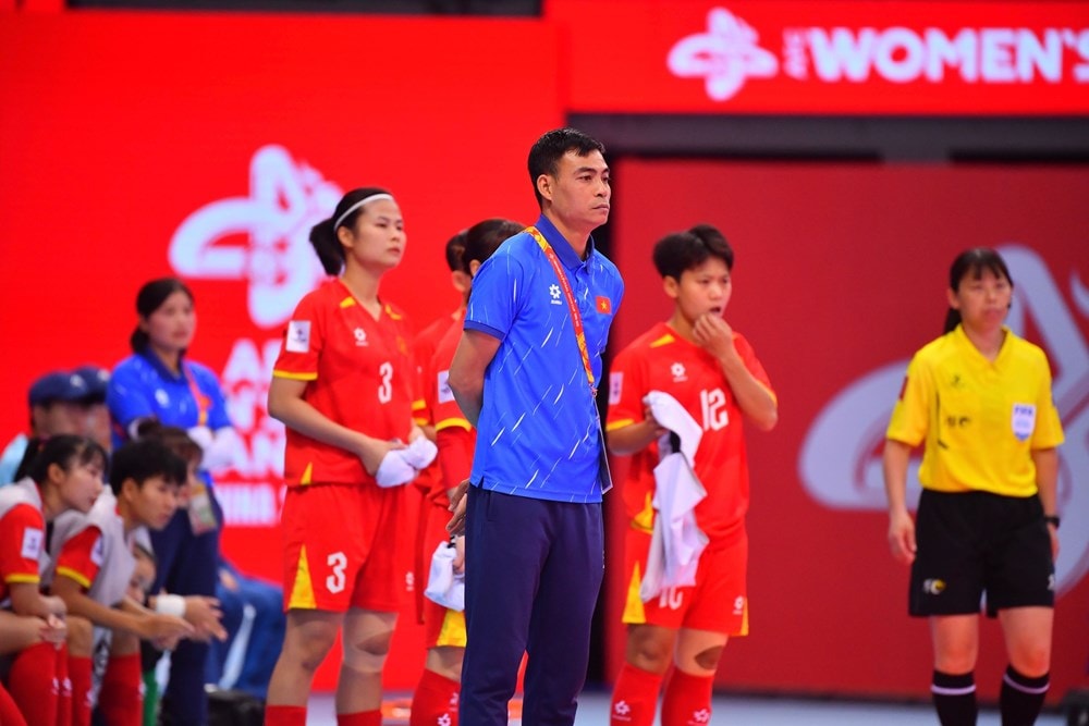 3-hlv-nguyen-dinh-hoang.jpeg