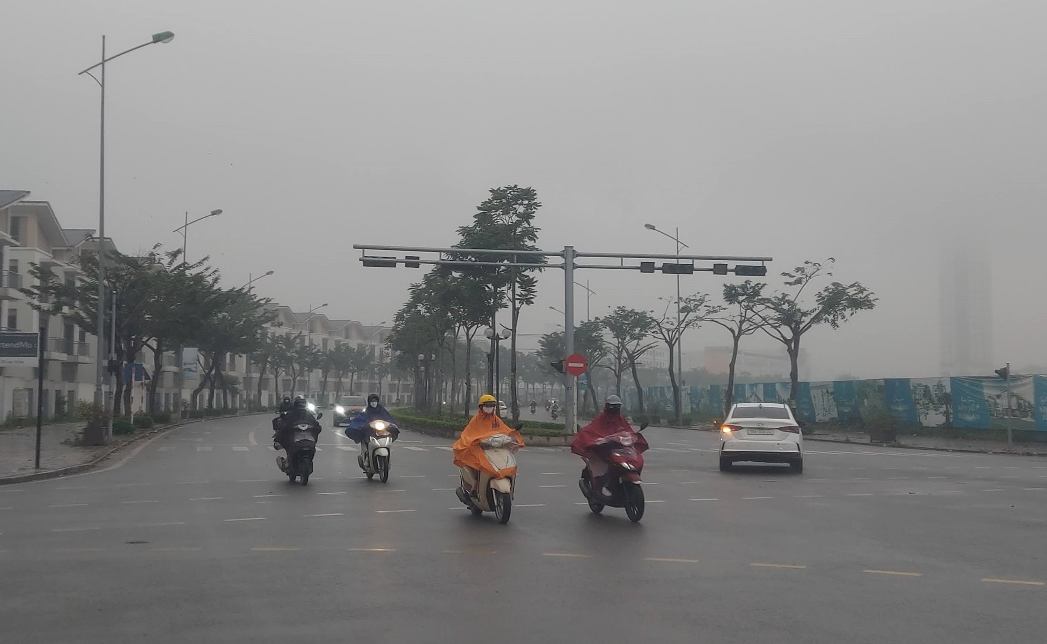 ha-noi-mua-nho-rai-rac-va-ret.jpg