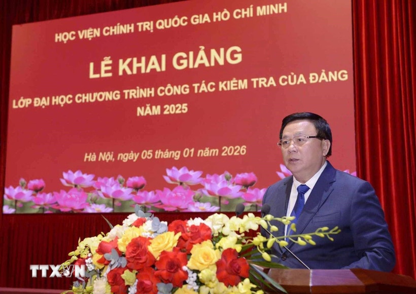 Giáo sư-Tiến sỹ Nguyễn Xuân Thắng phát biểu khai giảng. (Ảnh: Văn Điệp/TTXVN)