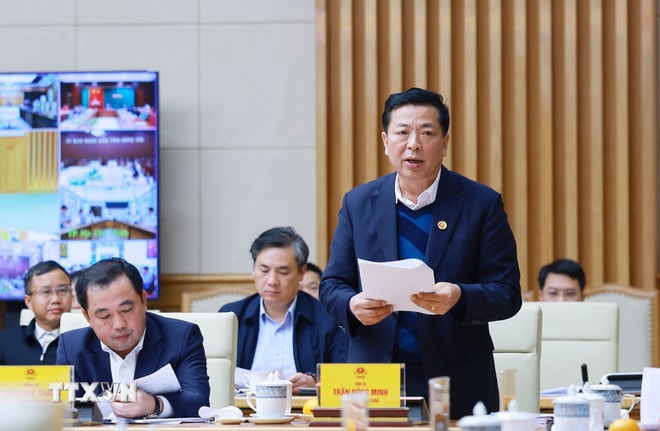 ttxvn-thu-tuong-chu-tri-phien-hop-cac-du-an-quan-trong-linh-vuc-duong-sat-3.jpg