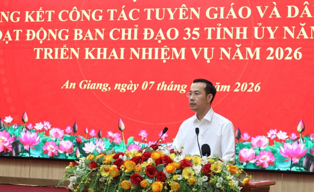 Phó Bí thư Thường trực Tỉnh ủy, Chủ tịch Hội đồng nhân dân tỉnh An Giang Nguyễn Thanh Nhàn phát biểu chỉ đạo tại hội nghị (ảnh: Thu Anh)