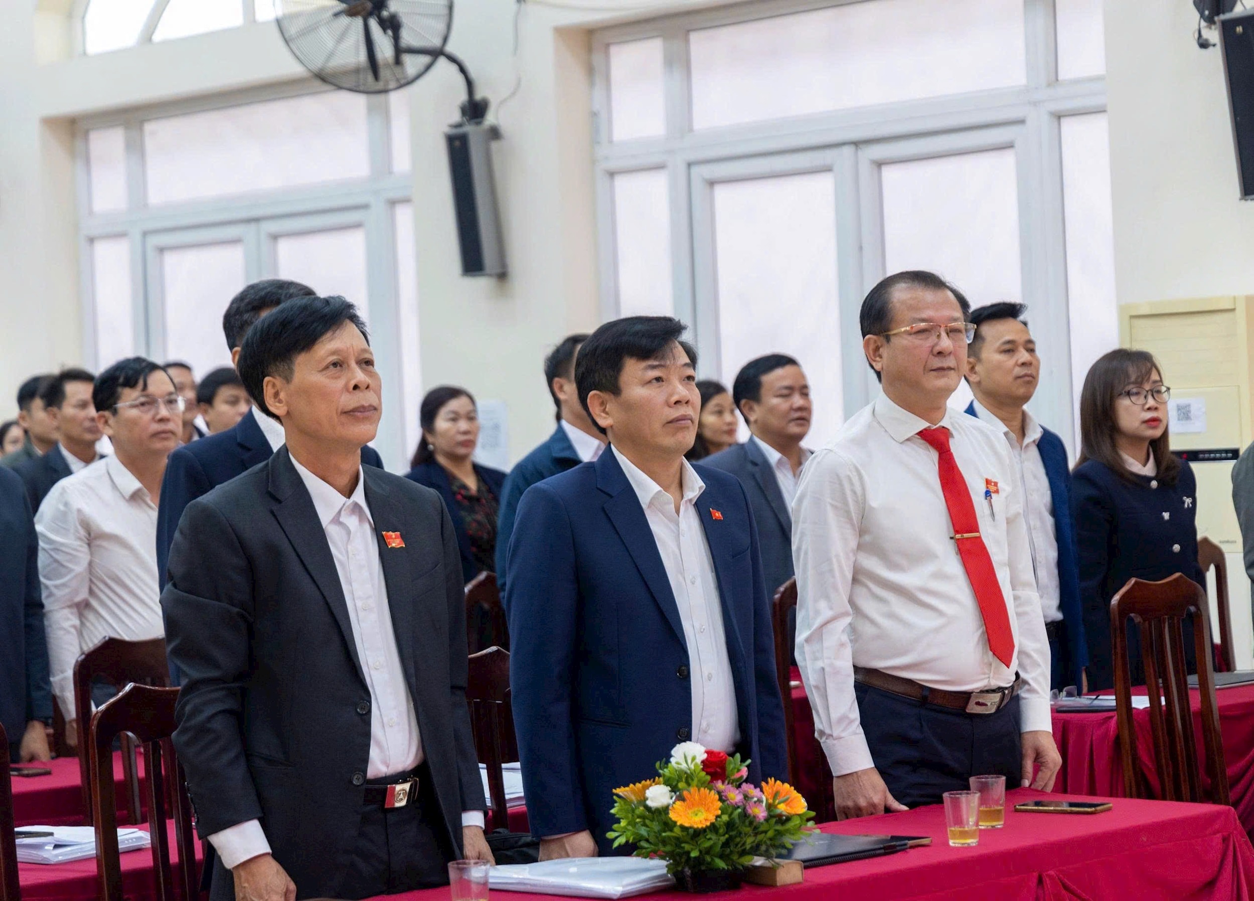 hdn-xa-ung-thie1n.jpg