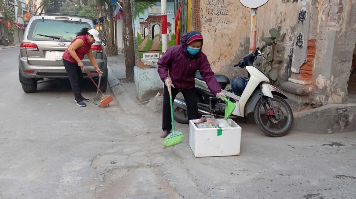 Phường Tây Hồ phát động cao điểm đảm bảo trật tự đô thị, vệ sinh môi trường chào mừng Đại hội XIV và Tết Bính Ngọ 2026