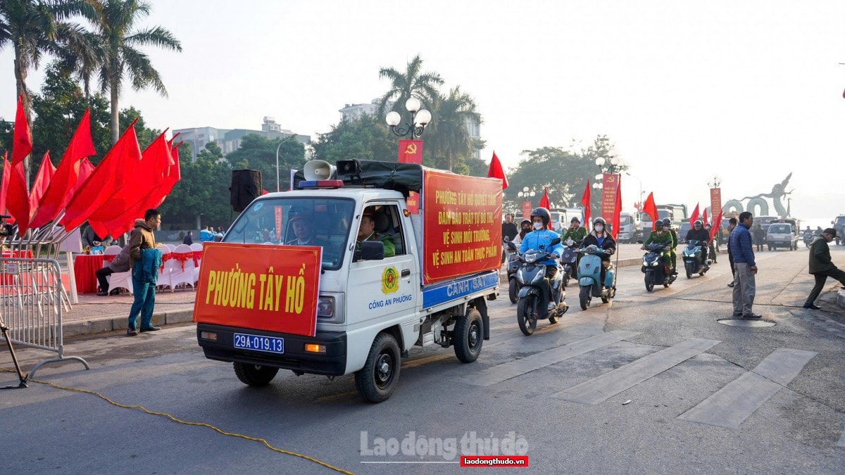 Phường Tây Hồ phát động cao điểm đảm bảo trật tự đô thị, vệ sinh môi trường chào mừng Đại hội XIV và Tết Bính Ngọ 2026
