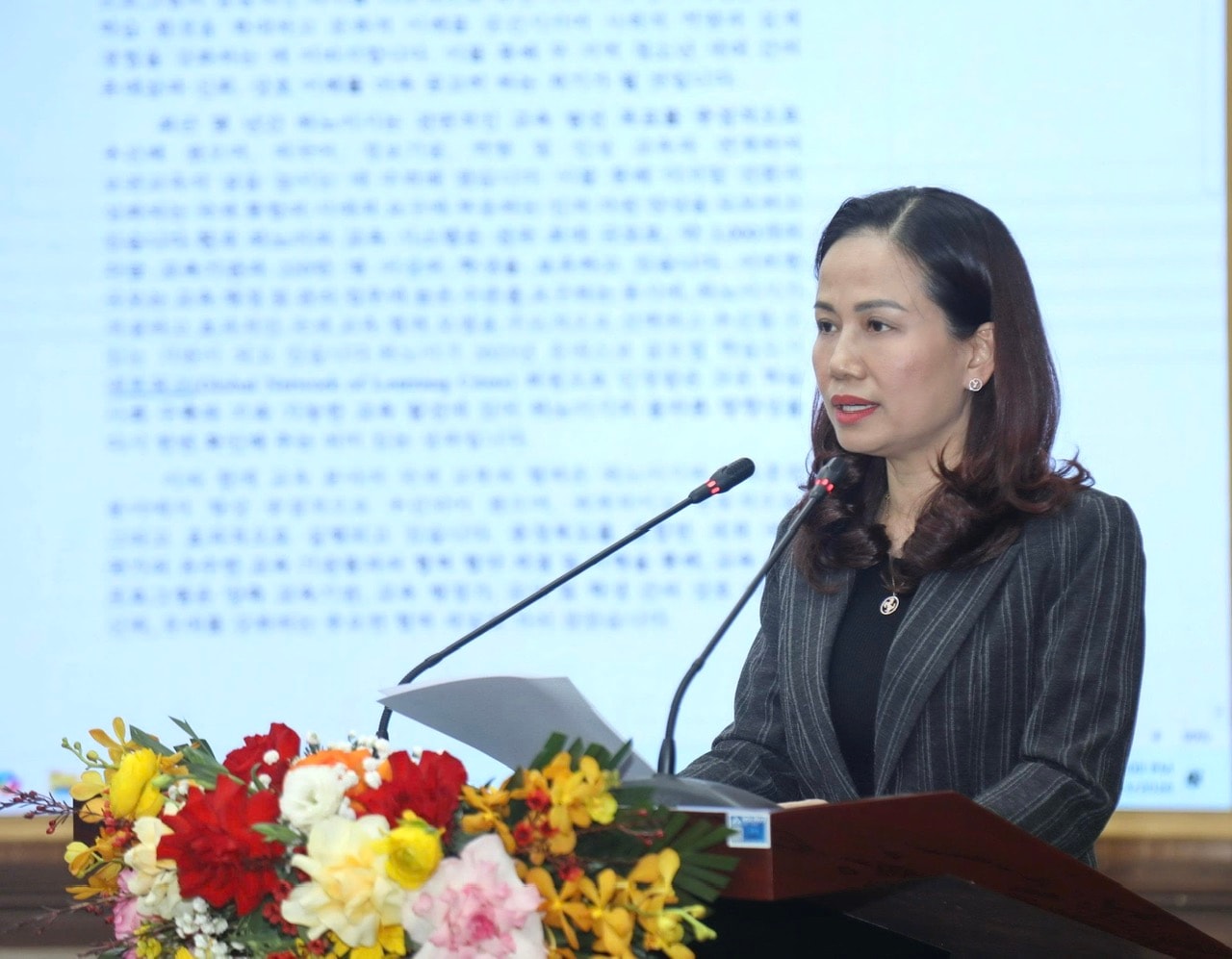1301-giao-luu-viet-han-1.jpg