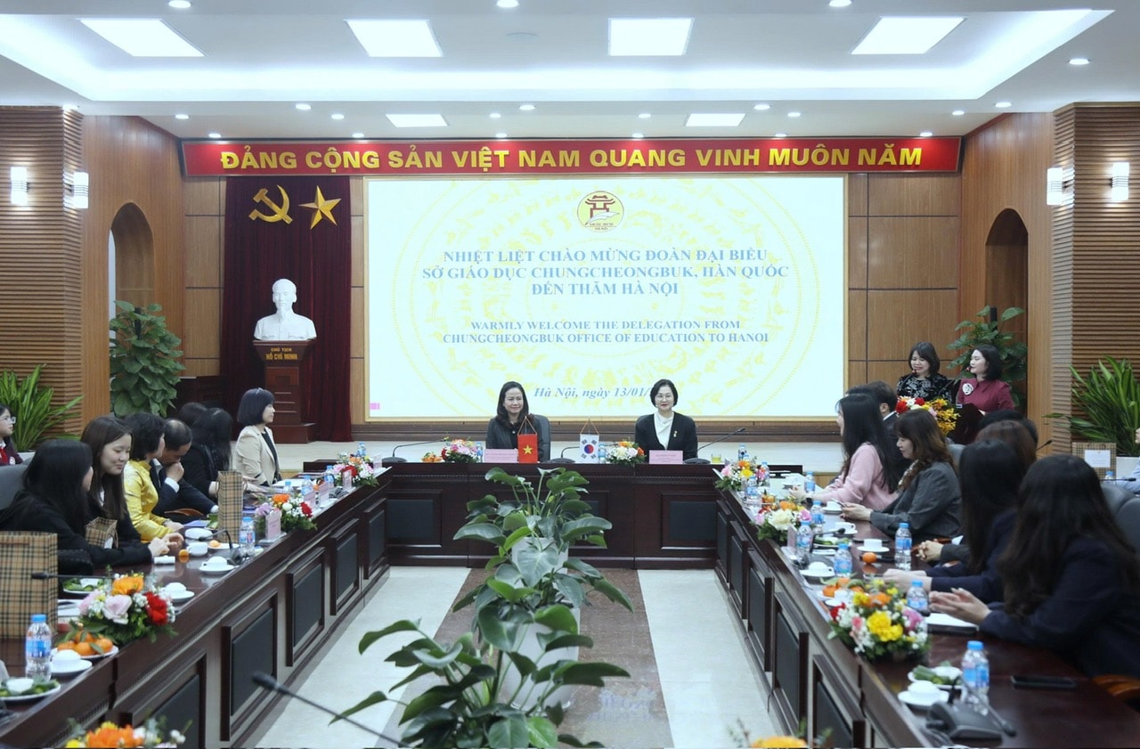 1301-giao-luu-viet-han-6.jpg