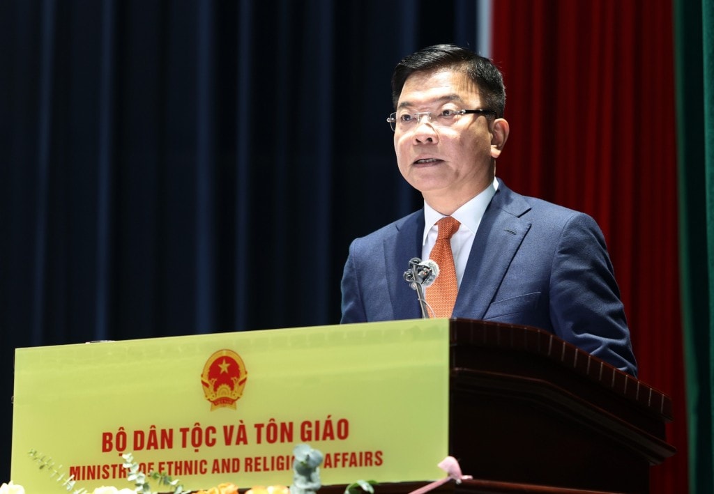 Phó Thủ tướng Lê Thành Long nhấn mạnh, công tác dân tộc và tôn giáo có vai trò và vị trí đặc biệt quan trọng trong sự nghiệp cách mạng của chúng ta - Ảnh: VGP/Đức Tuân