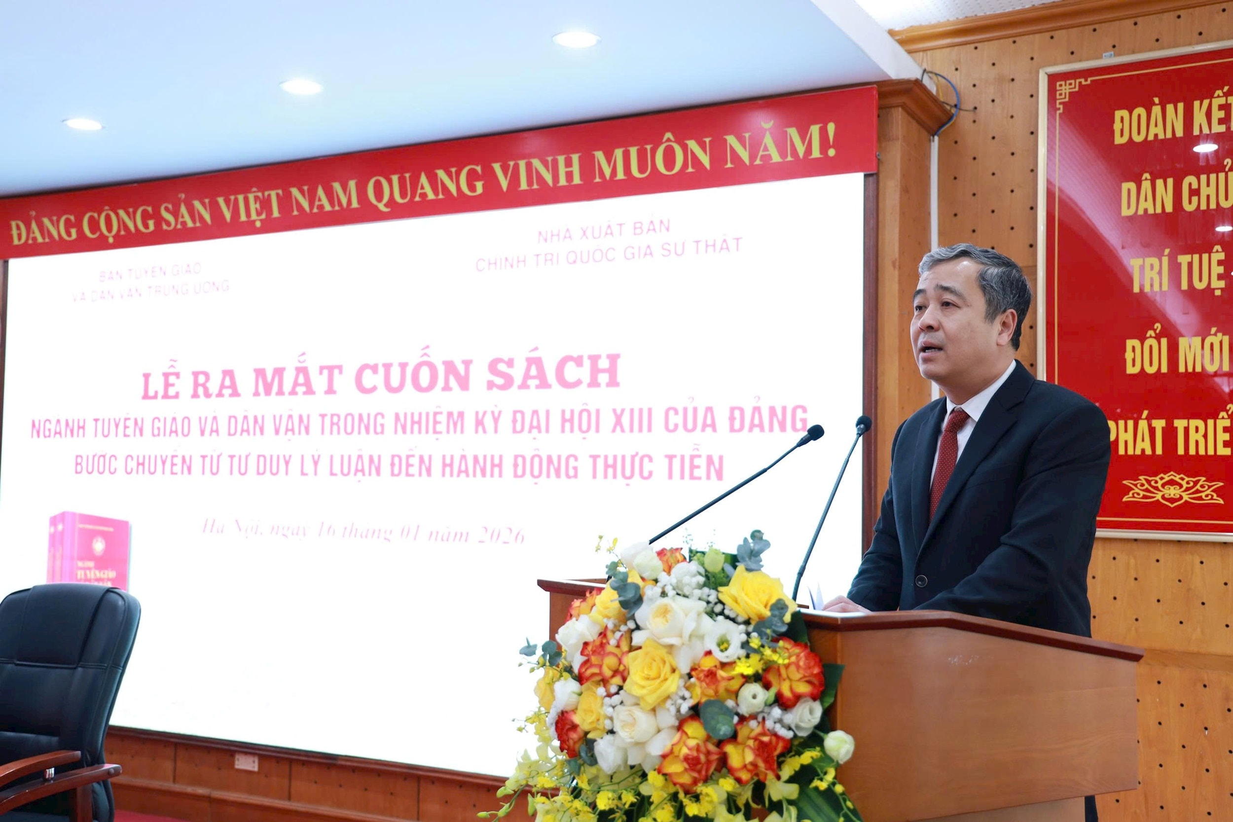 sach-tg-ngo-dong-hai.jpg