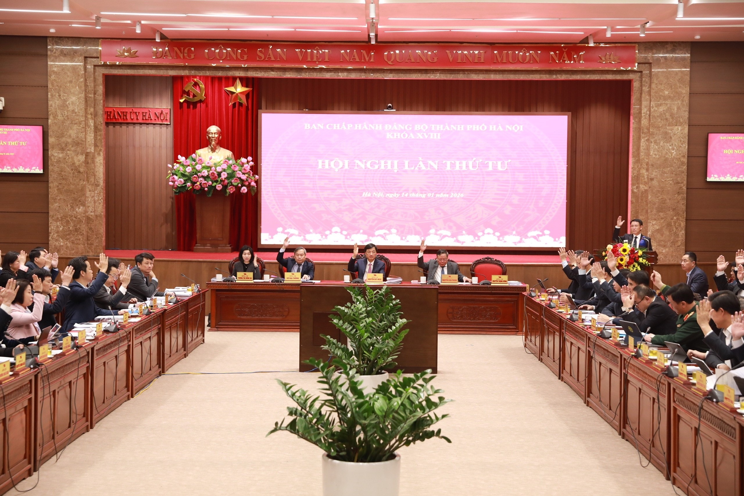 Thủ đô Hà Nội với sứ mệnh tiên phong, sẵn sàng hiện thực hóa tầm nhìn Đại hội XIV của Đảng