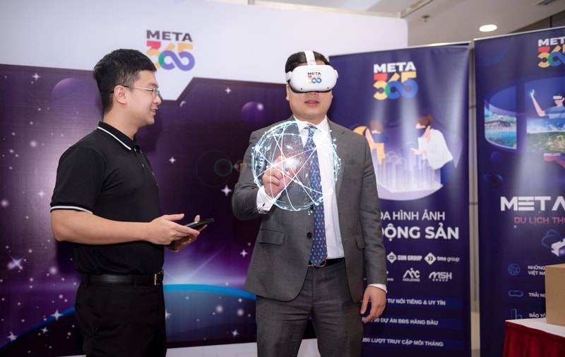 Gian hàng trưng bày các sản phẩm khoa học công nghệ, khởi nghiệp, đổi mới sáng tạo. (Ảnh: Mai Hoa)