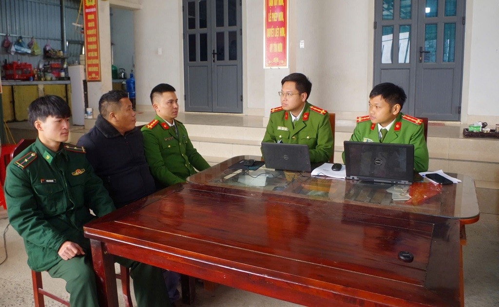 Đối tượng Lầu Bá Cải tại Cơ quan Công an