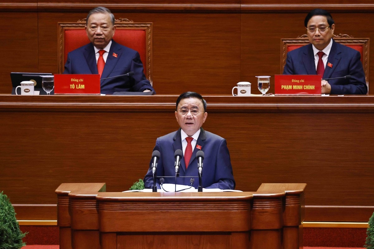 Đồng chí Trần Cẩm Tú, Ủy viên Bộ Chính trị, Thường trực Ban Bí thư thay mặt Đoàn Chủ tịch tuyên bố lý do, giới thiệu đại biểu và khách mời của Đại hội.