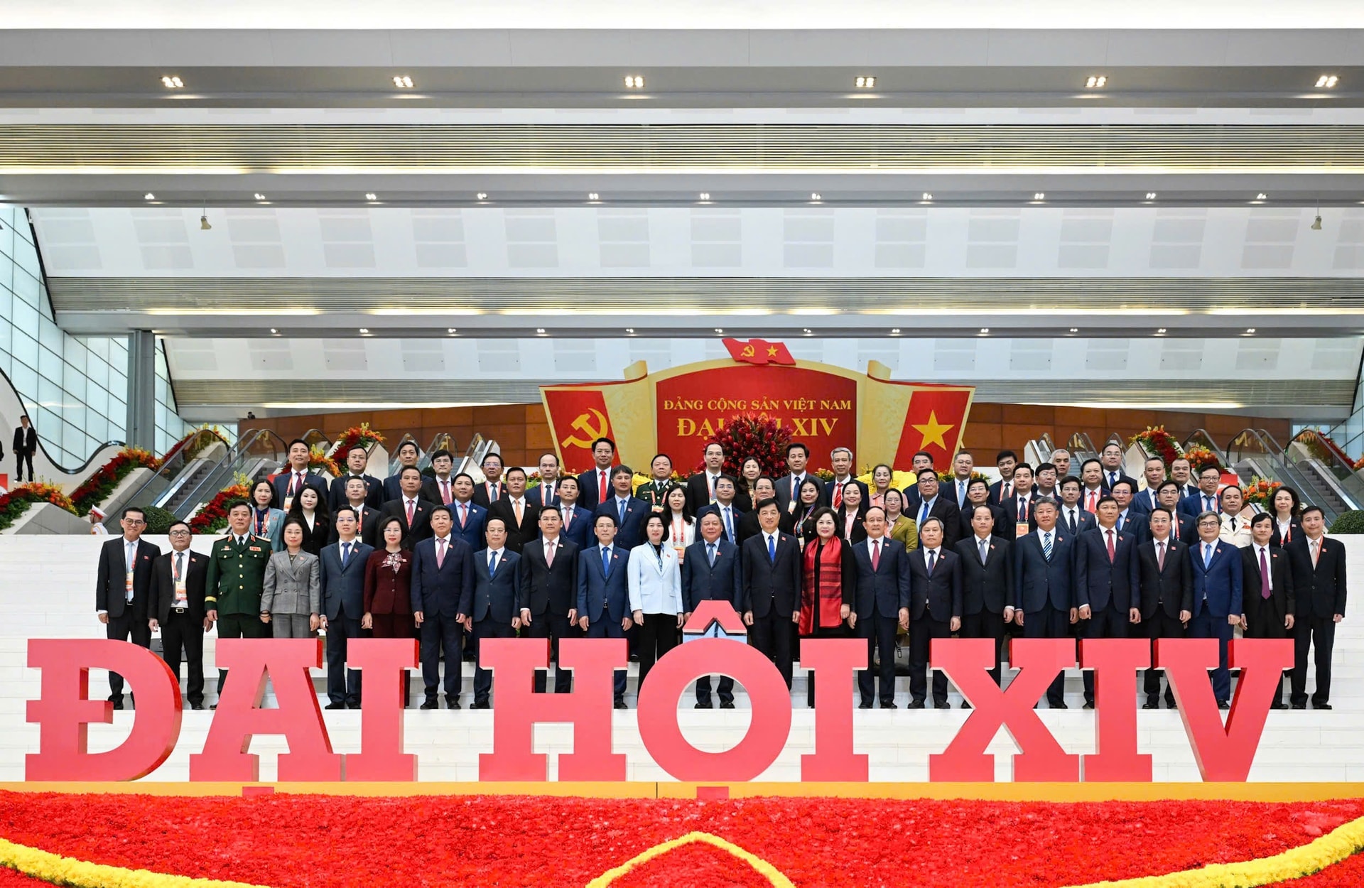 doan-dai-bieu-dang-bo-thanh-pho-ha-noi-du-dai-hoi-dai-bieu-toan-quoc-lan-thu-xiv-cua-dang.-anh-duy-linh.jpg