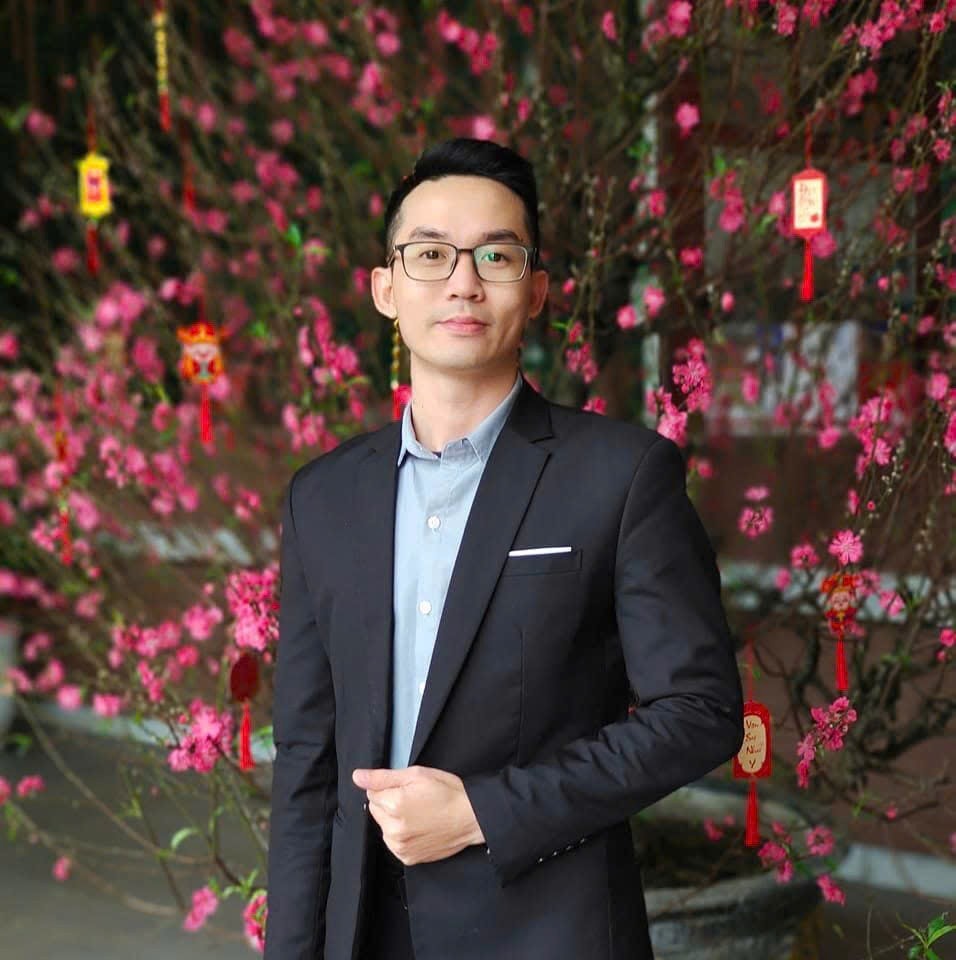 Anh Sơn bày tỏ sự đồng tình với định hướng xây dựng văn hóa công vụ liêm chính, chuyên nghiệp, lấy sự hài lòng của người dân và doanh nghiệp làm thước đo hiệu quả