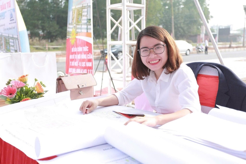 Chị Dương Ngọc Diện cho rằng cơ chế “có vào, có ra”, “có lên, có xuống” sẽ mở ra không gian cạnh tranh công bằng, tạo động lực để người trẻ yên tâm cống hiến bằng năng lực của mình.