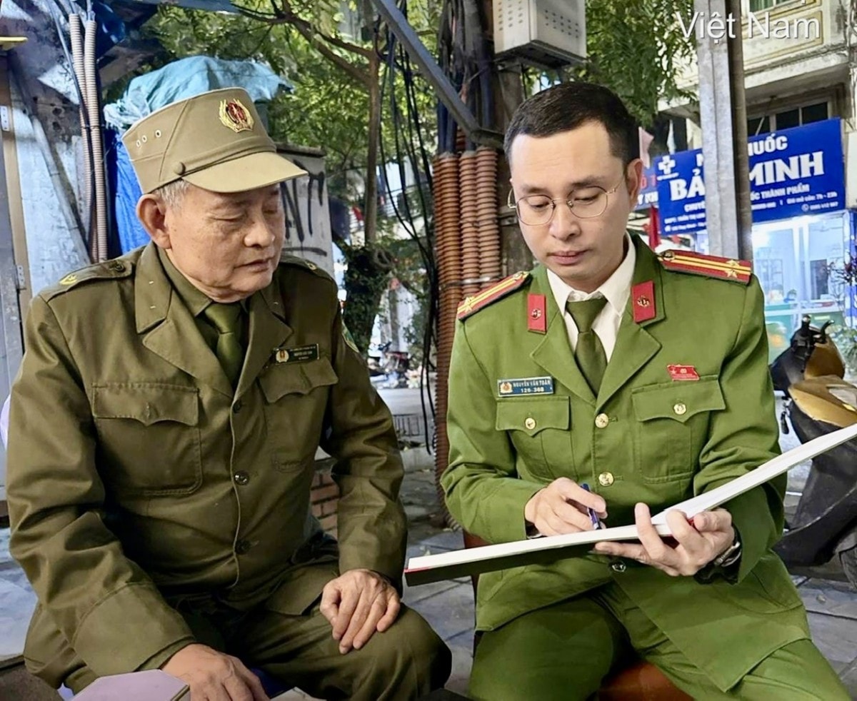 Lực lượng bảo vệ an ninh trật tự phường Tây Hồ giữ vững bình yên phục vụ Đại hội XIV