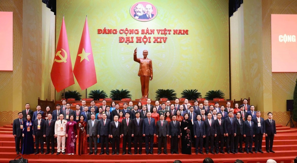 Đồng chí Nguyễn Tiến Hưng – Ủy viên Thường vụ Trung ương Đoàn, Phó Chủ tịch Trung ương Hội Sinh viên Việt Nam, Thành ủy viên, Phó Chủ tịch Ủy ban MTTQ Việt Nam TP Hà Nội, Bí thư Thành đoàn Hà Nội, tham gia nhóm thảo luận tại Đại hội đại biểu toàn quốc lần thứ XIV của Đảng.
