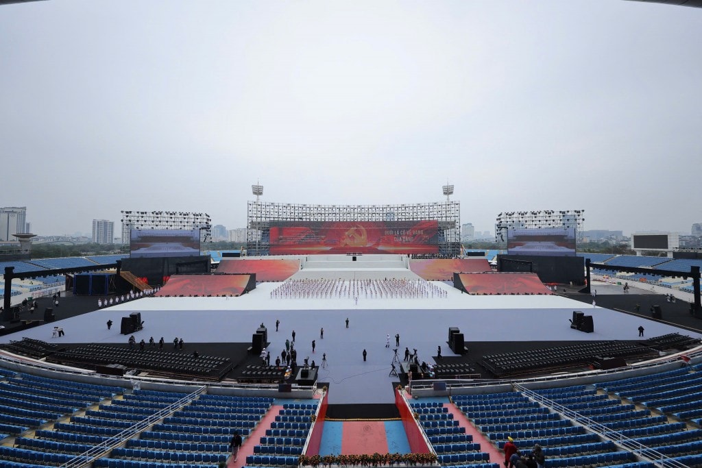 Trước giờ G: Người Hà Nội “đứng ngồi không yên” chờ concert pháo hoa quốc gia tại Mỹ Đình