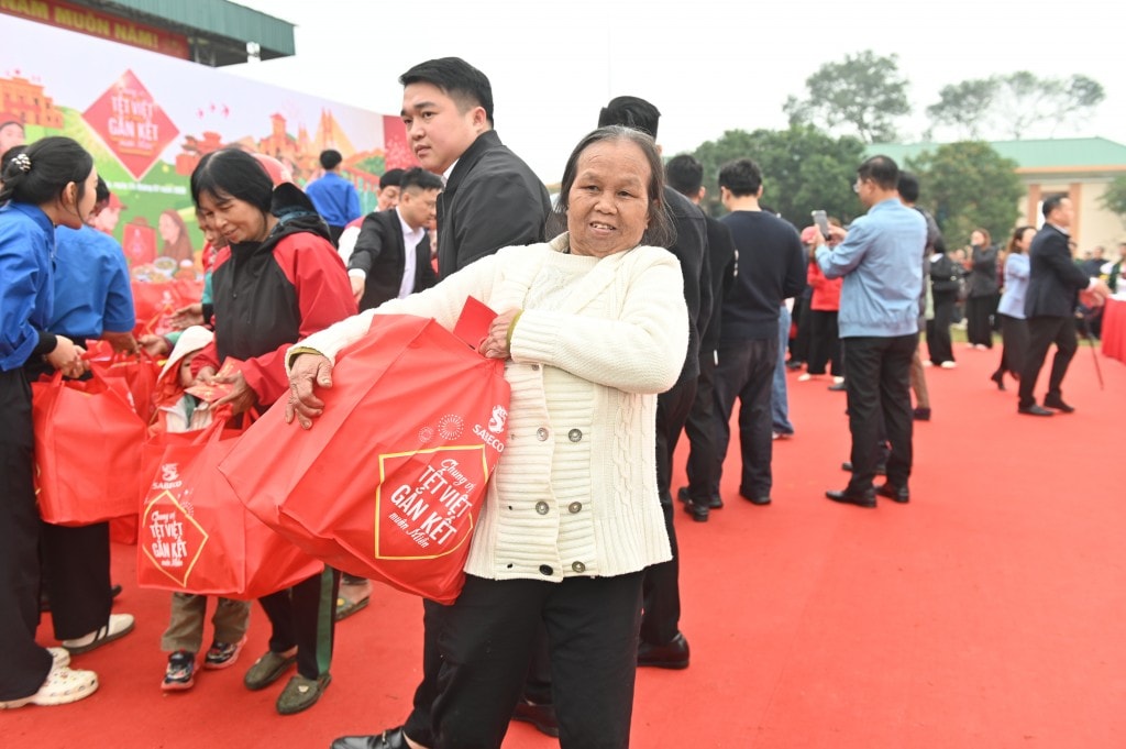 Nghệ An rộn ràng “vị Tết” gắn kết tại sự kiện cộng đồng Chung vị Tết Việt