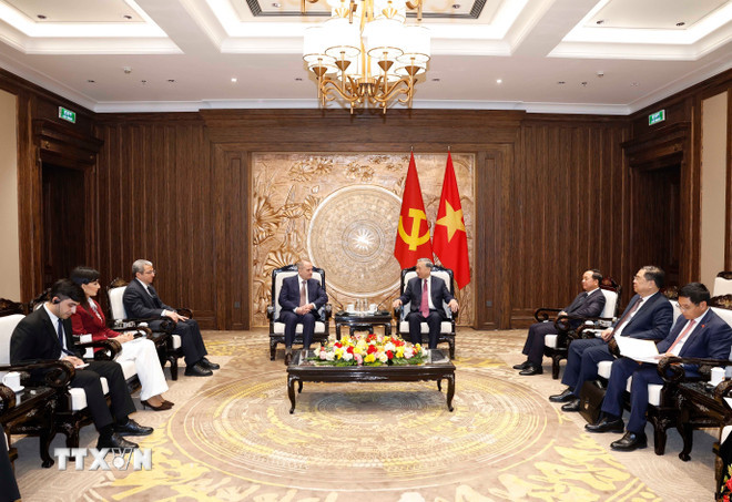 tong-bi-thu-to-lam-tiep-doan-dai-bieu-dang-azerbaija-moi-8552615-1.jpg