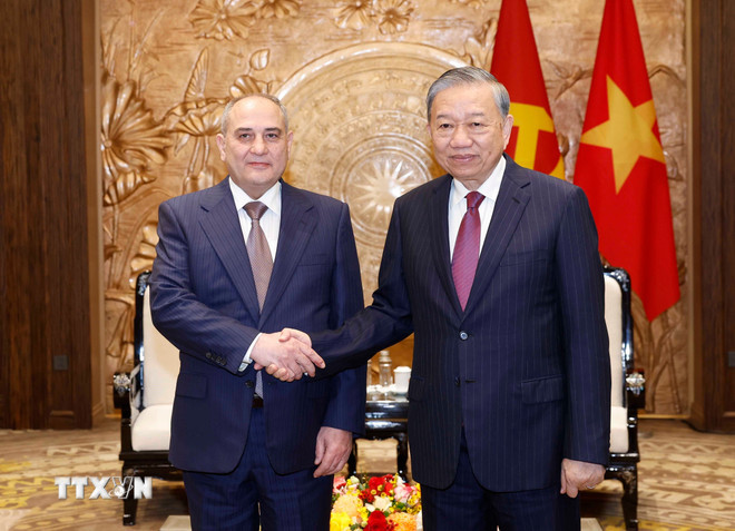 tong-bi-thu-to-lam-tiep-doan-dai-bieu-dang-azerbaija-moi-8552615-2.jpg