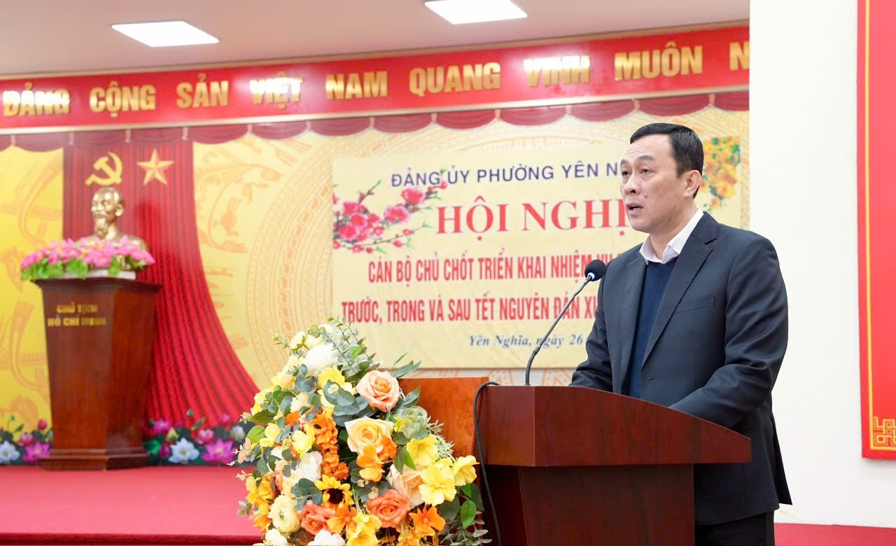Chủ tịch UBND phường Yên Nghĩa Lê Xuân Hoàn phát biểu tại hội nghị