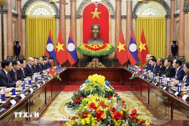 Chủ tịch nước Lương Cường hội đàm với Tổng Bí thư, Chủ tịch nước Lào Thongloun Sisoulith thăm cấp Nhà nước tới Việt Nam. (Ảnh: Lâm Khánh/TTXVN)