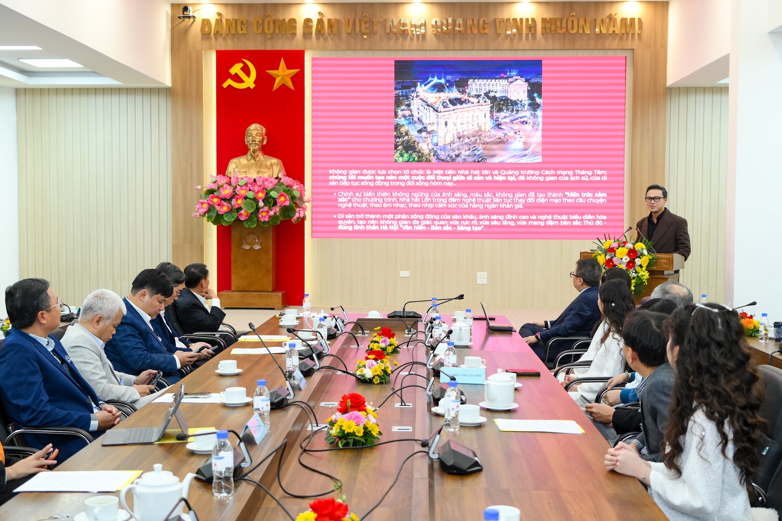 le-cong-bo-ct-hoa-nhac-anh-sang-1481.jpg