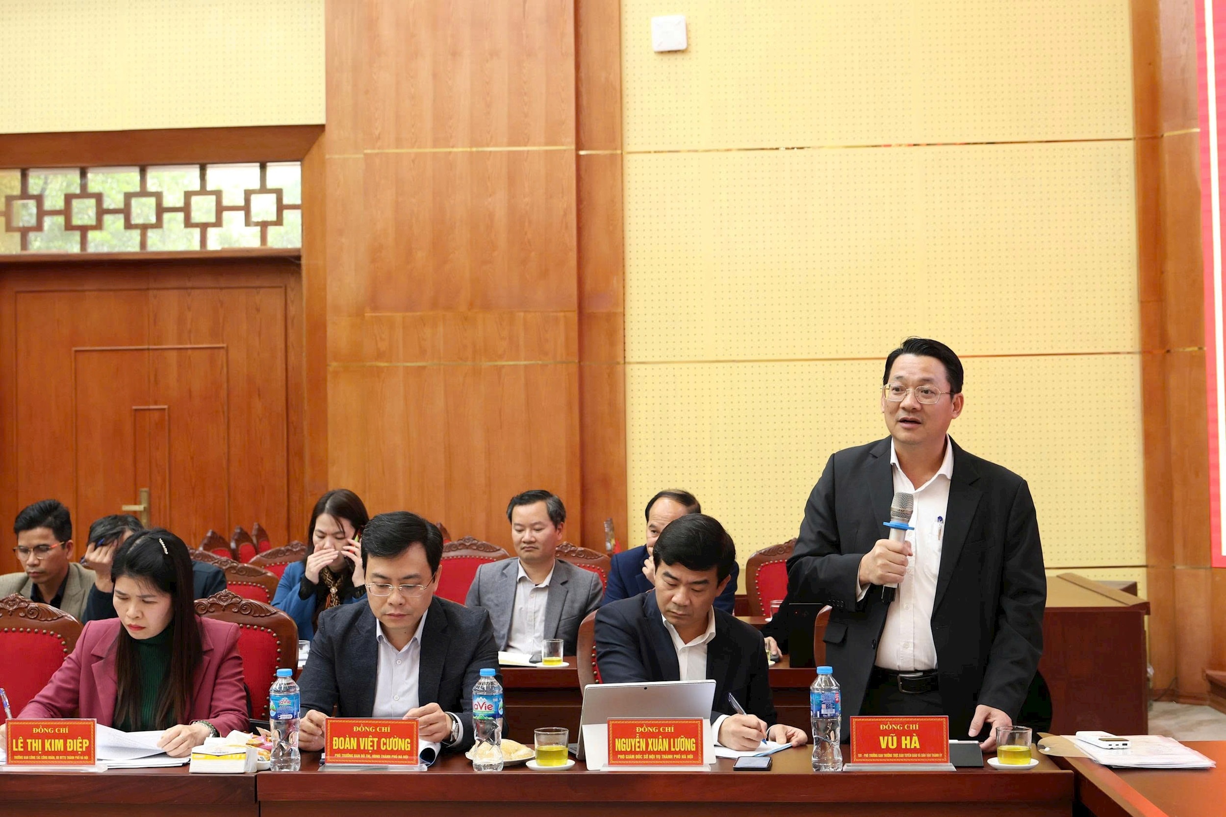 van-dinh3.jpg