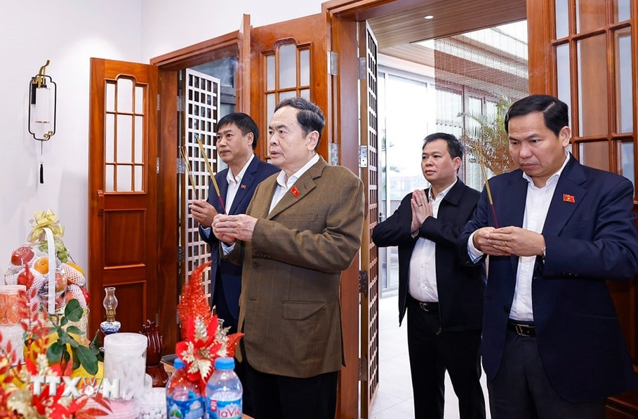chu-tich-quoc-hoi-tran-than.jpg