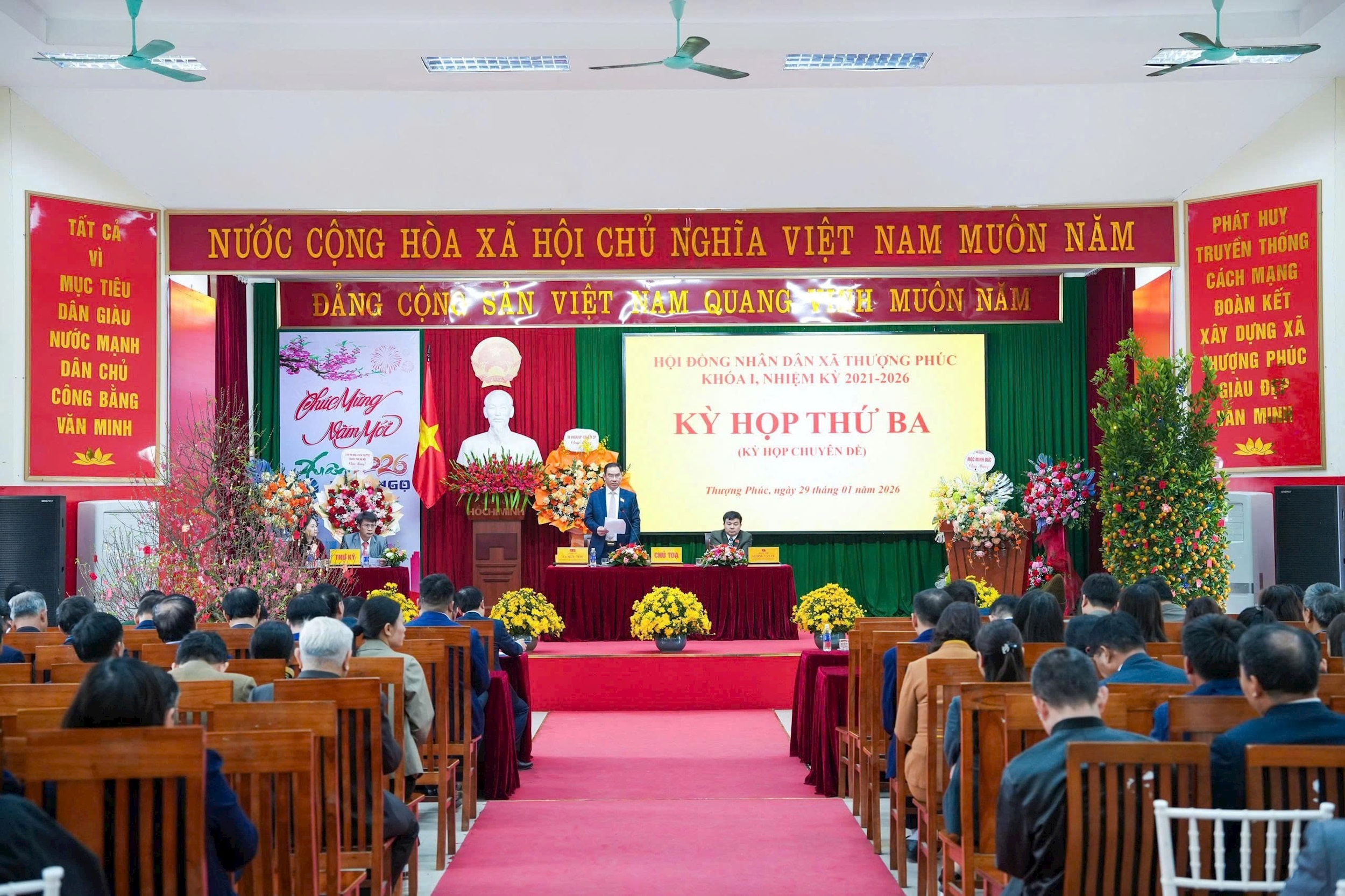 quang-canh-thuong-phuc.jpg