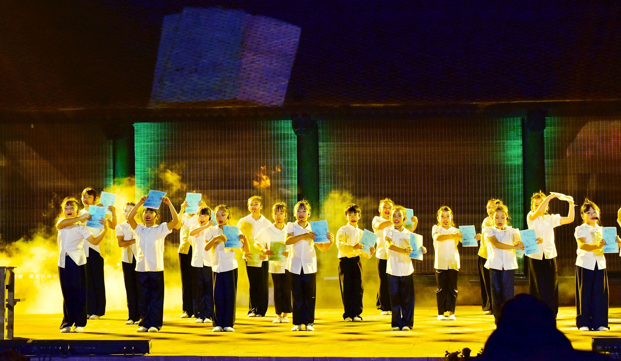 2901-don-danh-hieu-tp-hoc-tap-13.jpg