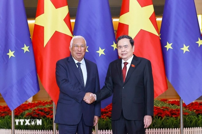 Chủ tịch Quốc hội Trần Thanh Mẫn hội kiến Chủ tịch Hội đồng châu Âu António Costa. (Ảnh: Doãn Tấn/TTXVN)