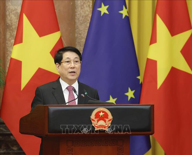 Chú thích ảnh