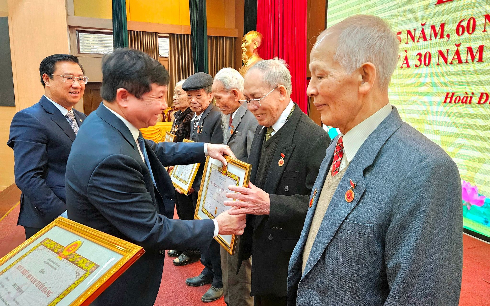 hoai-duc-3.jpg