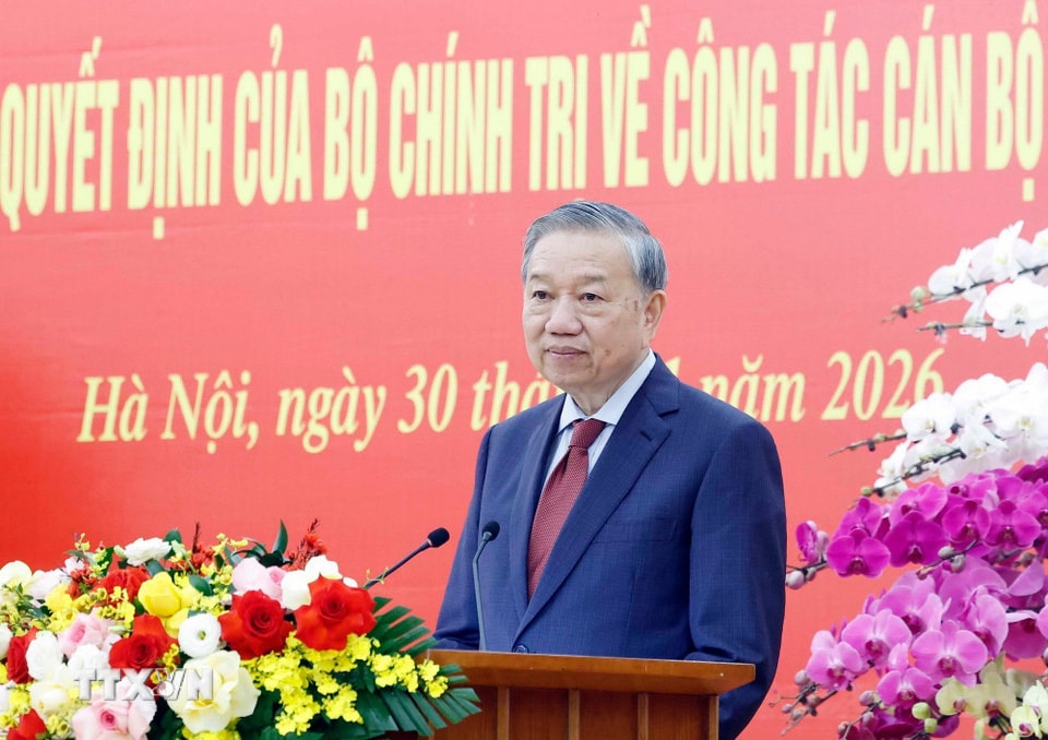 3001-tong-bi-thu-cong-tac-c.jpg