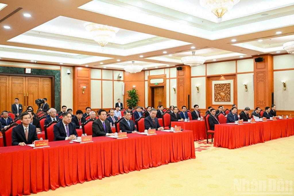 Bổ nhiệm Trưởng Ban Nội chính Trung ương và Giám đốc Học viện Chính trị quốc gia Hồ Chí Minh