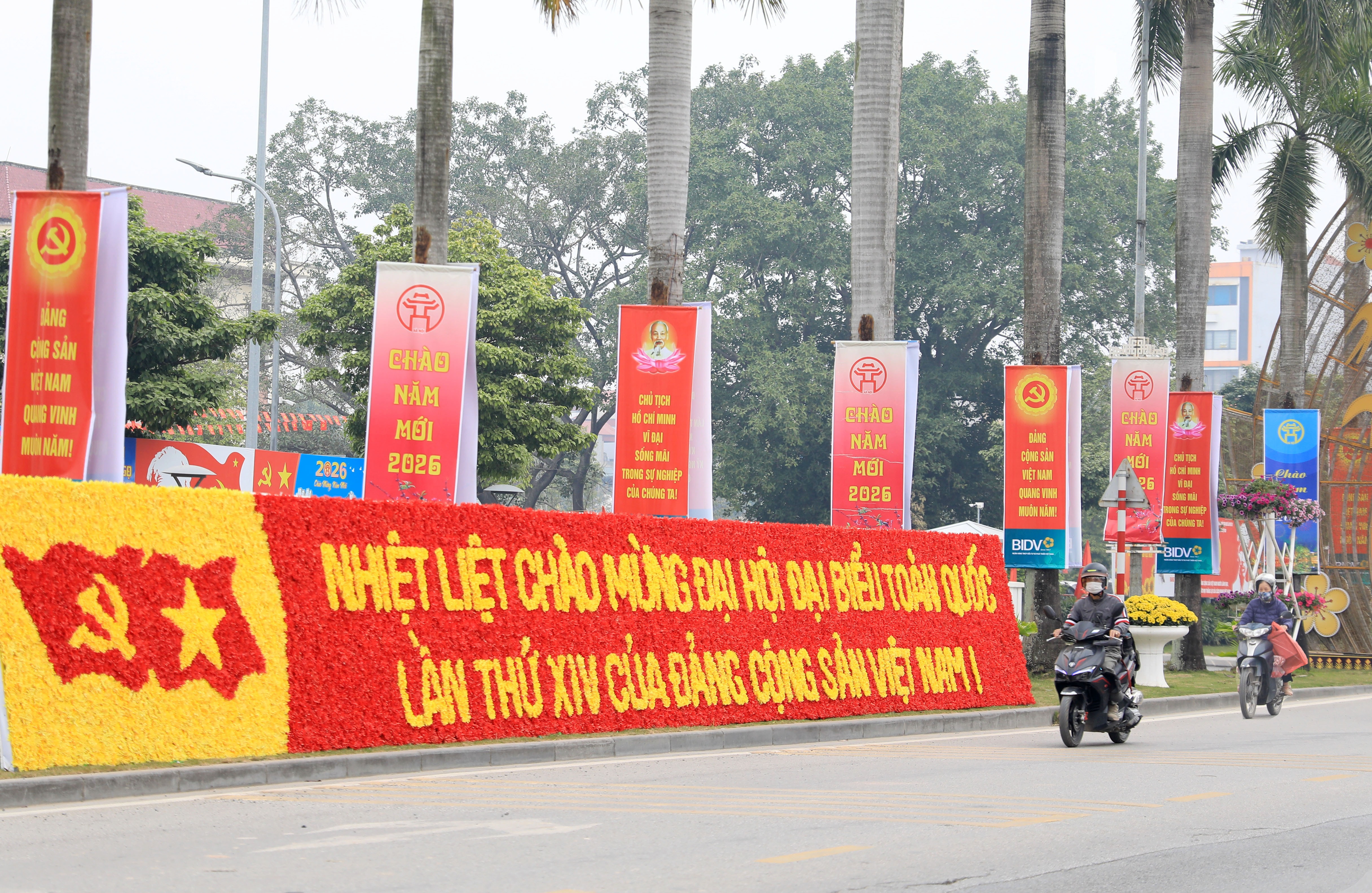 pa-no-bang-ron-tuyen-truyen-chao-mung-dai-hoi-dai-bieu-toan-quoc-lan-thu-xiv-cua-dang-tai-xa-dong-anh.-anh-quang-thai.jpg