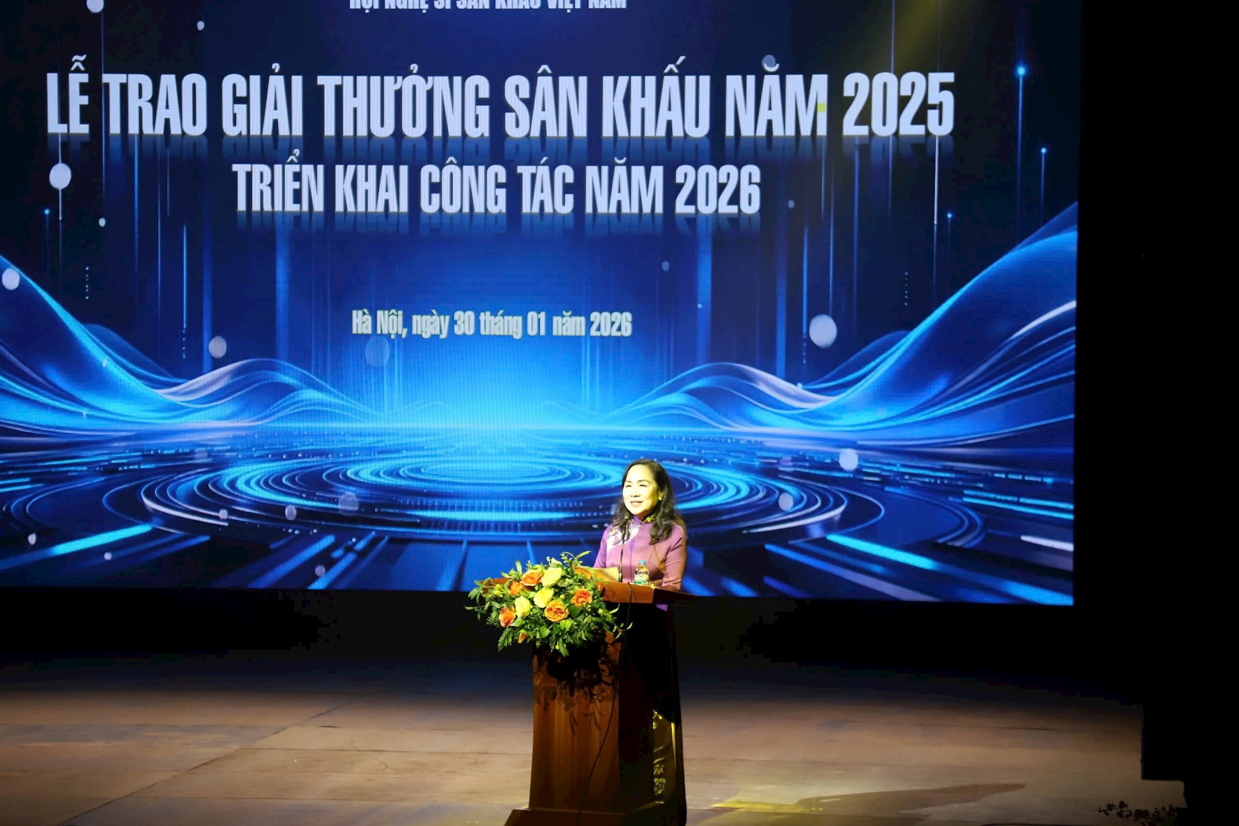 trao-giai-2025-trinh-thuy-mui.jpg