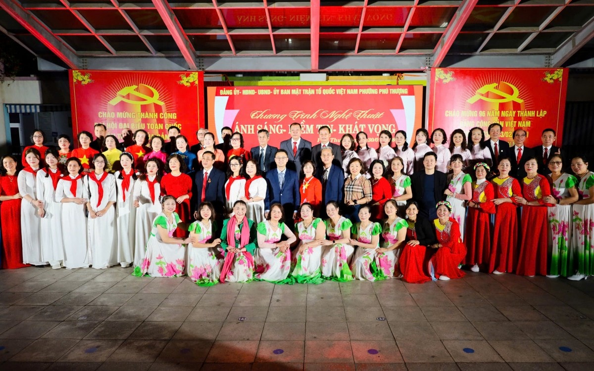 Chương trình văn nghệ “Ánh sáng - Niềm tin - Khát vọng” chào mừng thành công Đại hội XIV của Đảng