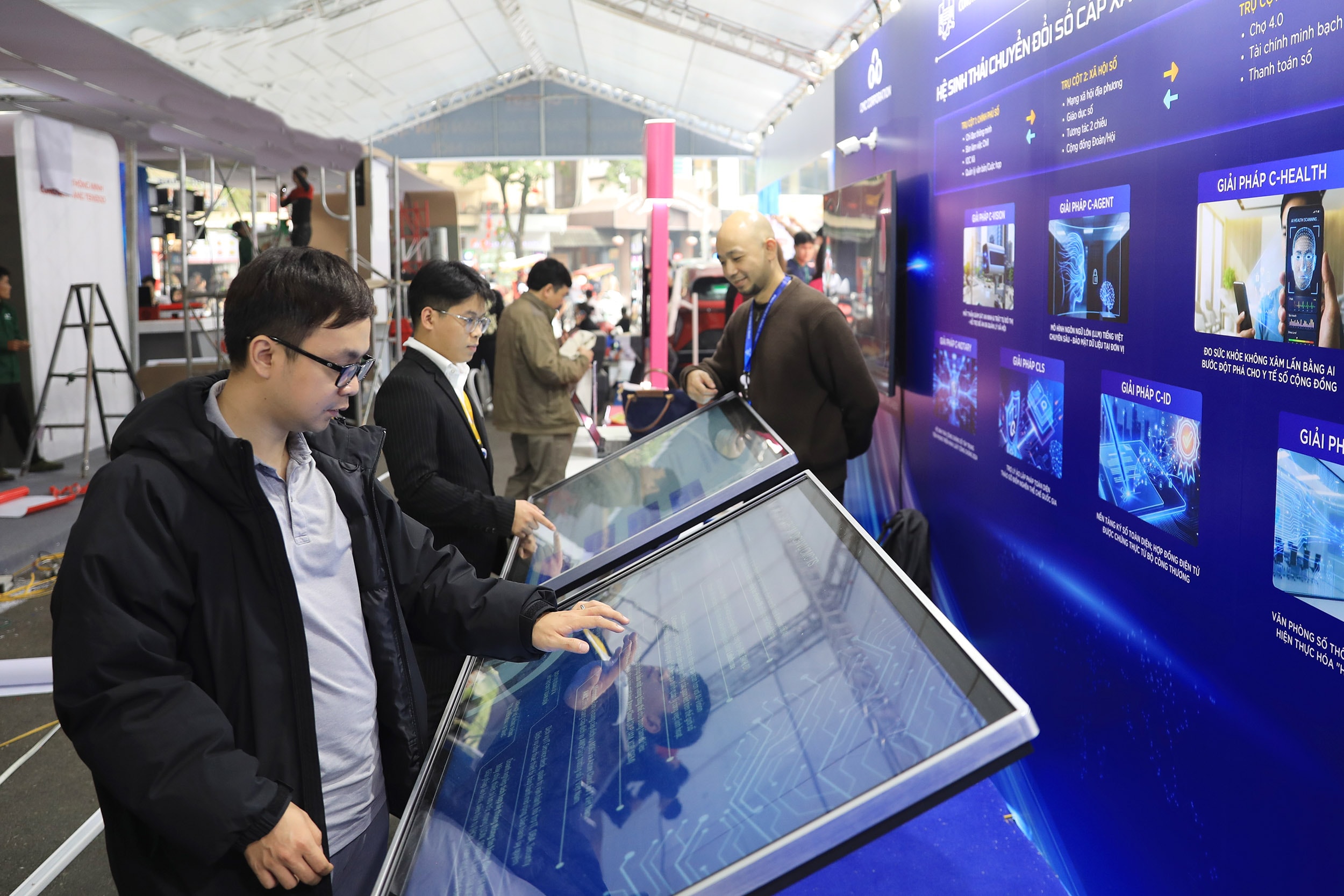 V současné fázi mezinárodní integrace jsou zdokonalování rozvojového systému, digitální transformace a zelená transformace hlavními strategickými prioritami. -anh-quang-thai.jpg