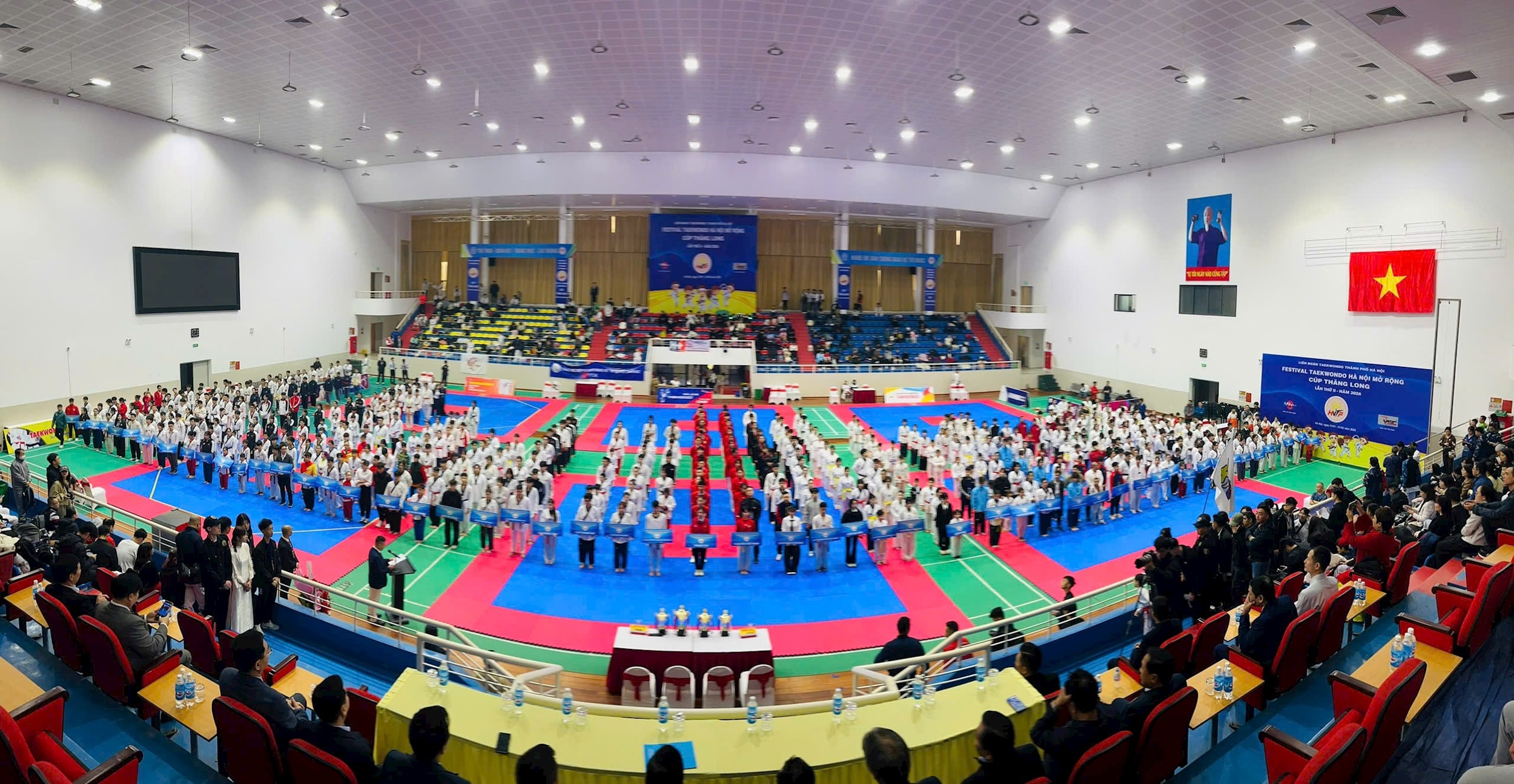 1-quang-canh-khai-mac.jpg