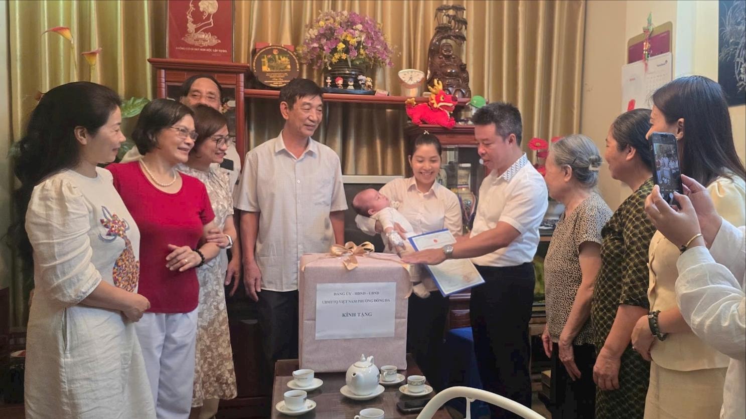 be-tinh1.jpg