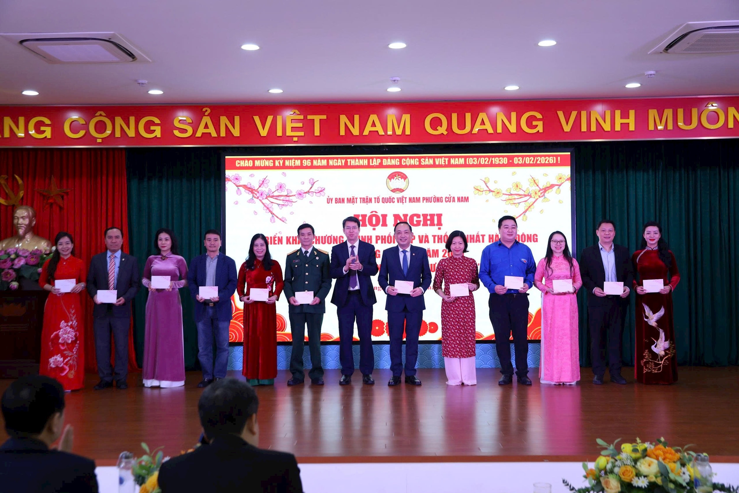 cn-khen-thuong-.jpg
