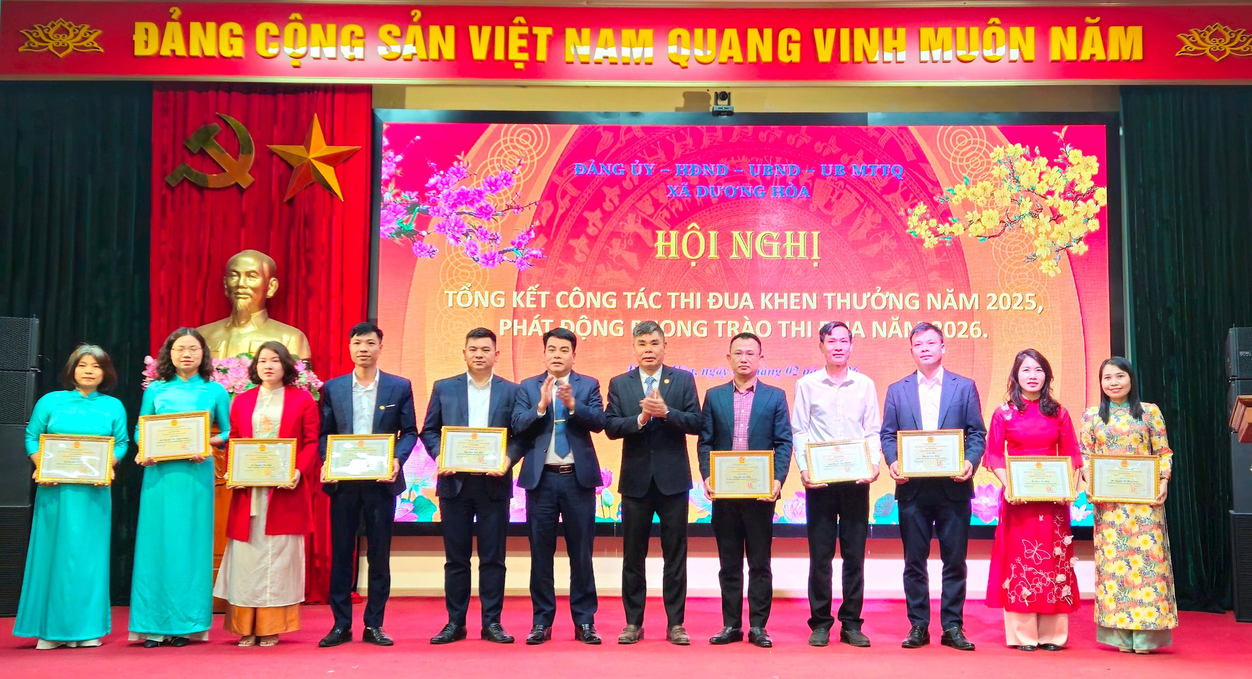 duong-hoa-khen-1.jpg